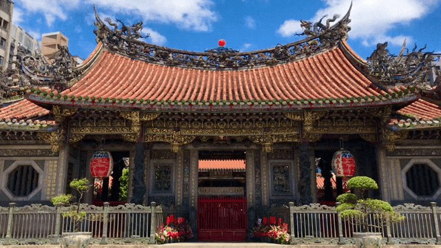 Longshan Temple